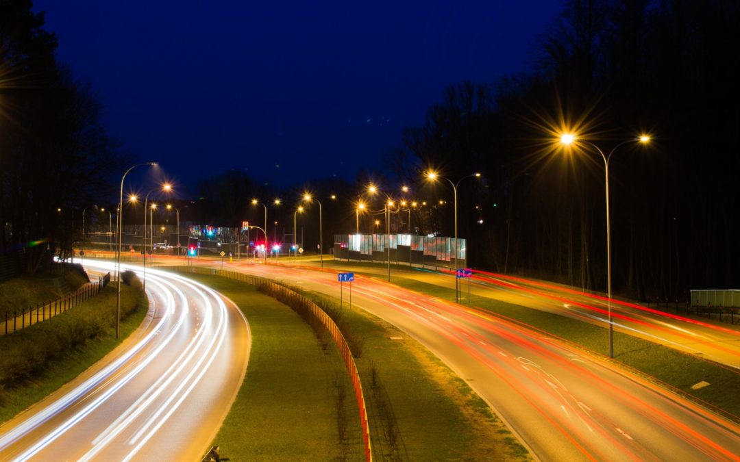 Using night driving glasses for reducing night driving dangers
